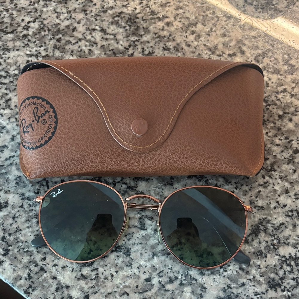 Ray-Ban Gold Frame Sunglasses with Brown Case